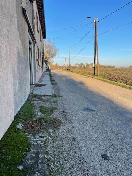 Maison Mitoyenne De Campagne. Proche Autoroute A7. Pour Visiter La Dombes, Lyon Βίλα Montluel Εξωτερικό φωτογραφία